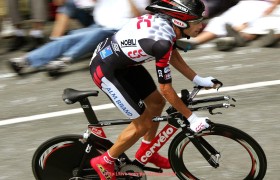 玩球直播-西甲联赛是否有官方视频直播信号?