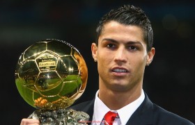 玩球直播-足球虚拟更衣室如何提高球队管理效率?(虚拟足球是人为控制的吗?)